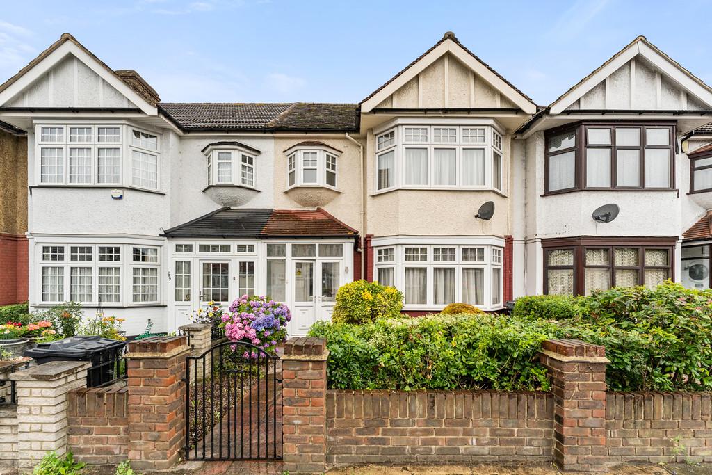 The Drive, Ilford 3 bed terraced house for sale £625,000