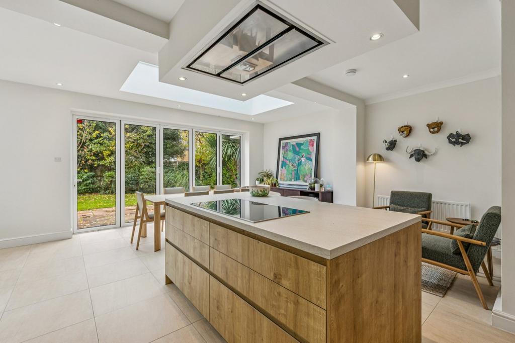 Kitchen/Dining