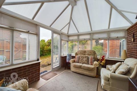 2 bedroom detached bungalow for sale - Churchfield Green, St. Williams Way, Thorpe St. Andrew