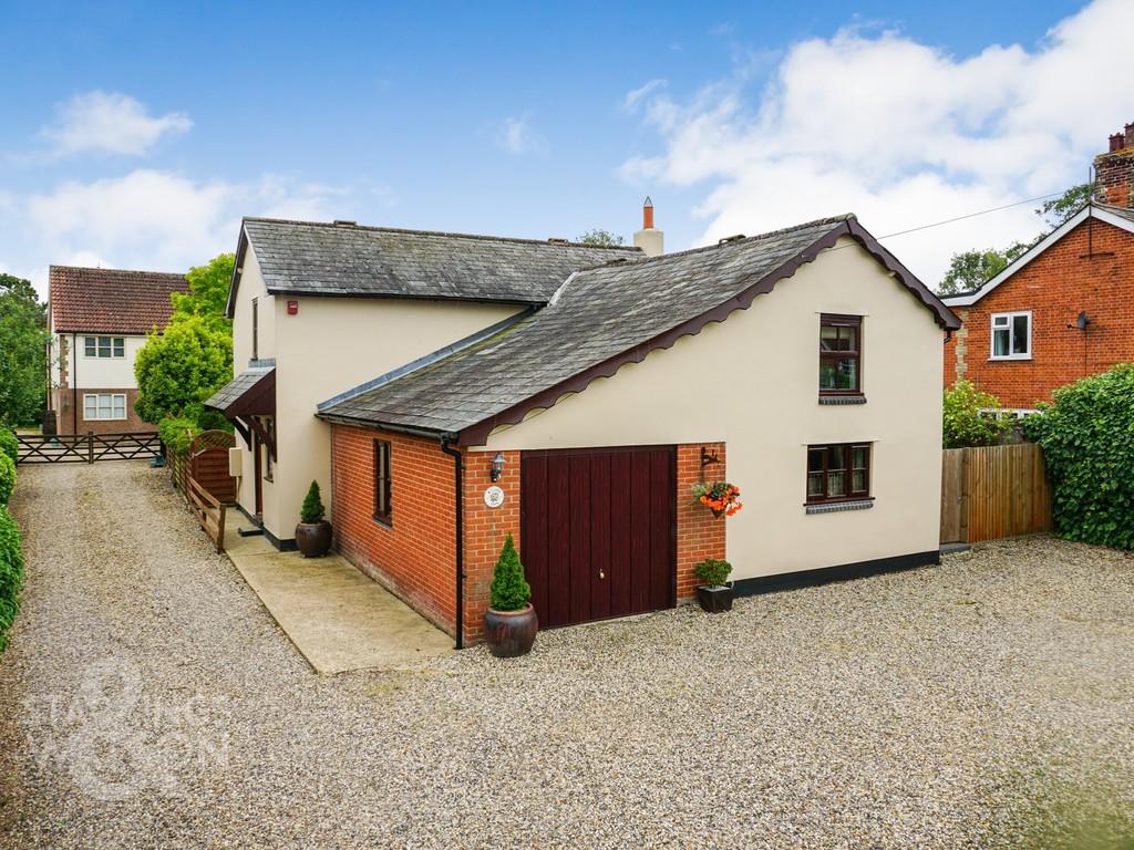 Mill Street, Gislingham, Eye 4 bed barn conversion for sale £525,000