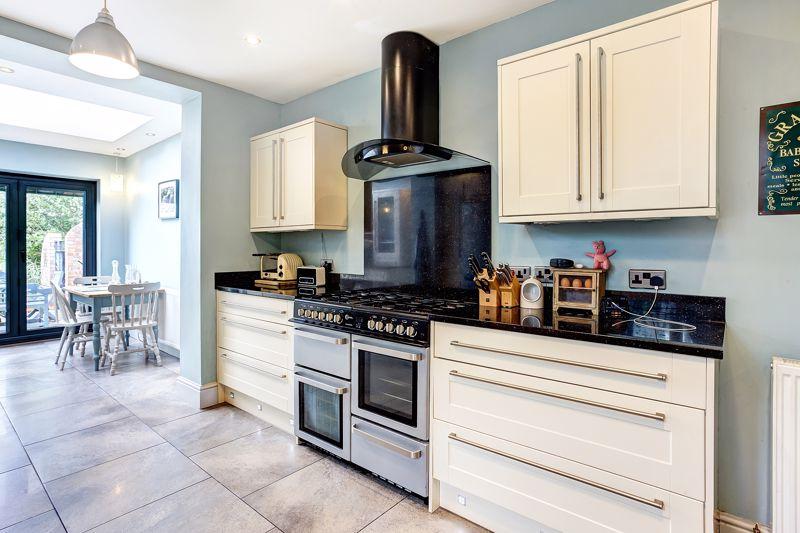 Howey Hill, Congleton 4 bed terraced house for sale £400,000