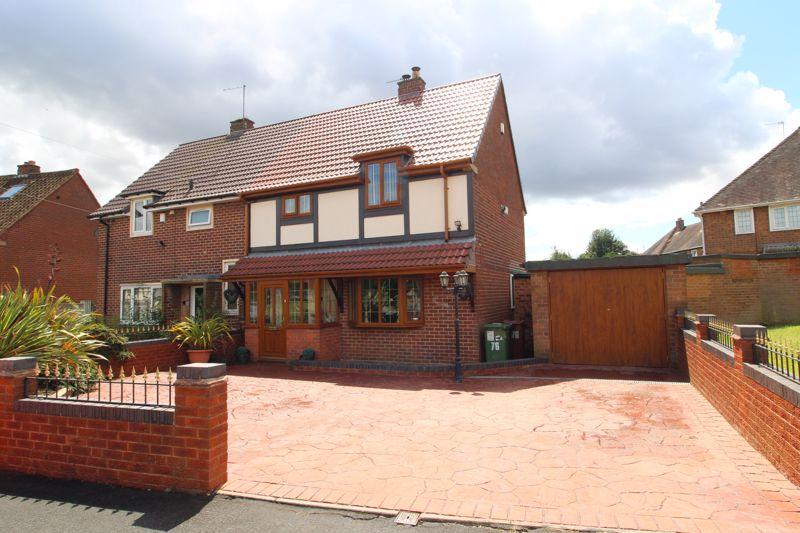 Abbotts Street, Bloxwich, Walsall... 3 bed semidetached house £240,000