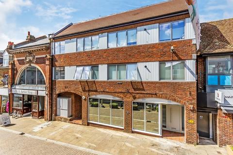 1 bedroom apartment to rent, HIGH STREET, LEATHERHEAD KT22