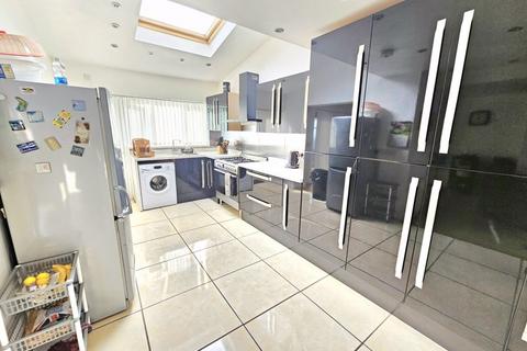 undefined, Elizabeth Road, Sutton Coldfield, B73 5AS