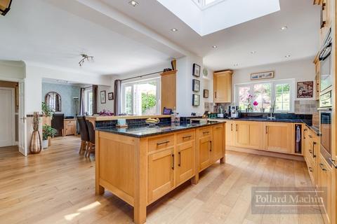 38 Purley Bury Avenue, Purley, CR8 1JD