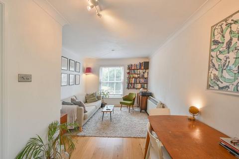 1 bedroom flat for sale, Sancroft Street, Kennington, London, SE11