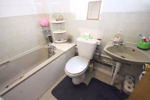 34 Vicarage Close, Northolt, UB5 5AD