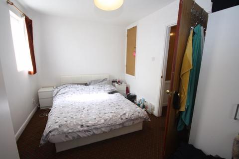 34 Vicarage Close, Northolt, UB5 5AD