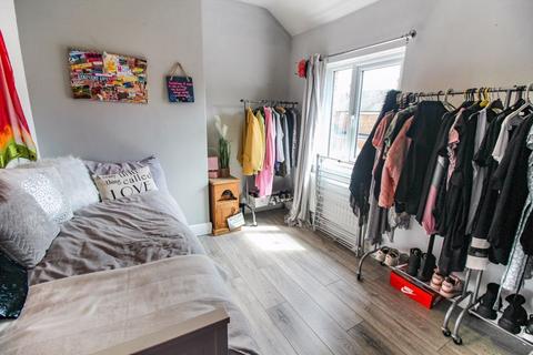 37 Frith Street, Leek, ST13 8EL