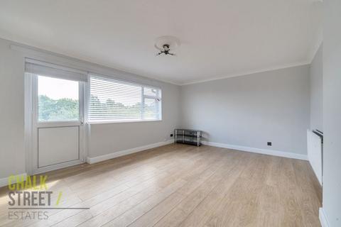 128 Bevan Way, Hornchurch, RM12 6DT