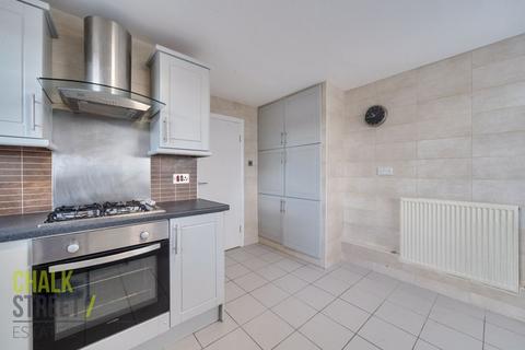 128 Bevan Way, Hornchurch, RM12 6DT