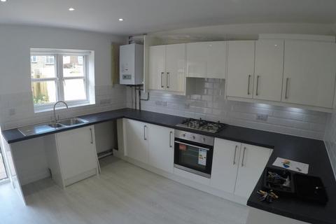 undefined, Beautiful Three Bedroom House - Brassey Road £1650.00 pcm Available Mid April 2026