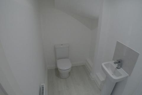 undefined, Beautiful Three Bedroom House - Brassey Road £1650.00 pcm Available Mid April 2026