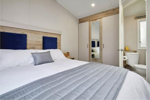 undefined, Seal Bay! Willerby Linwood, Warners Lane, Selsey, Chichester, West Sussex PO20 9EL