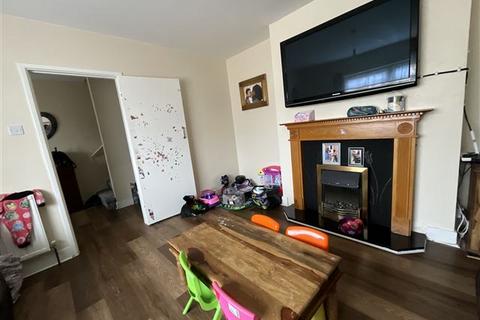 21 Ravenscroft Crescent, Sheffield, S13 8PP