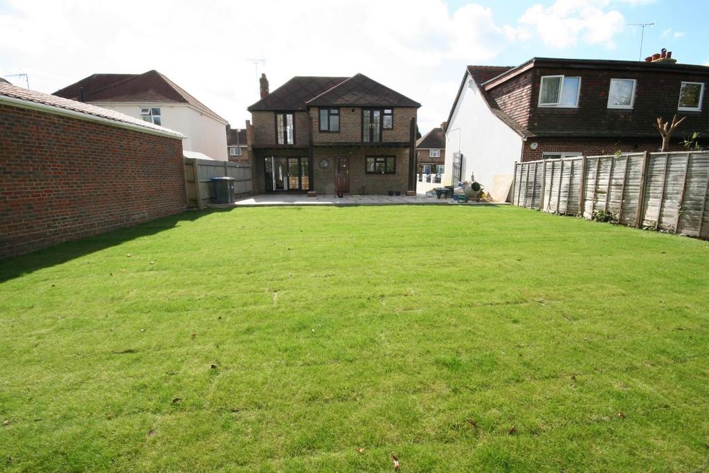 St Andrews Road, Burgess Hill, West... 3 bed detached house £1,800