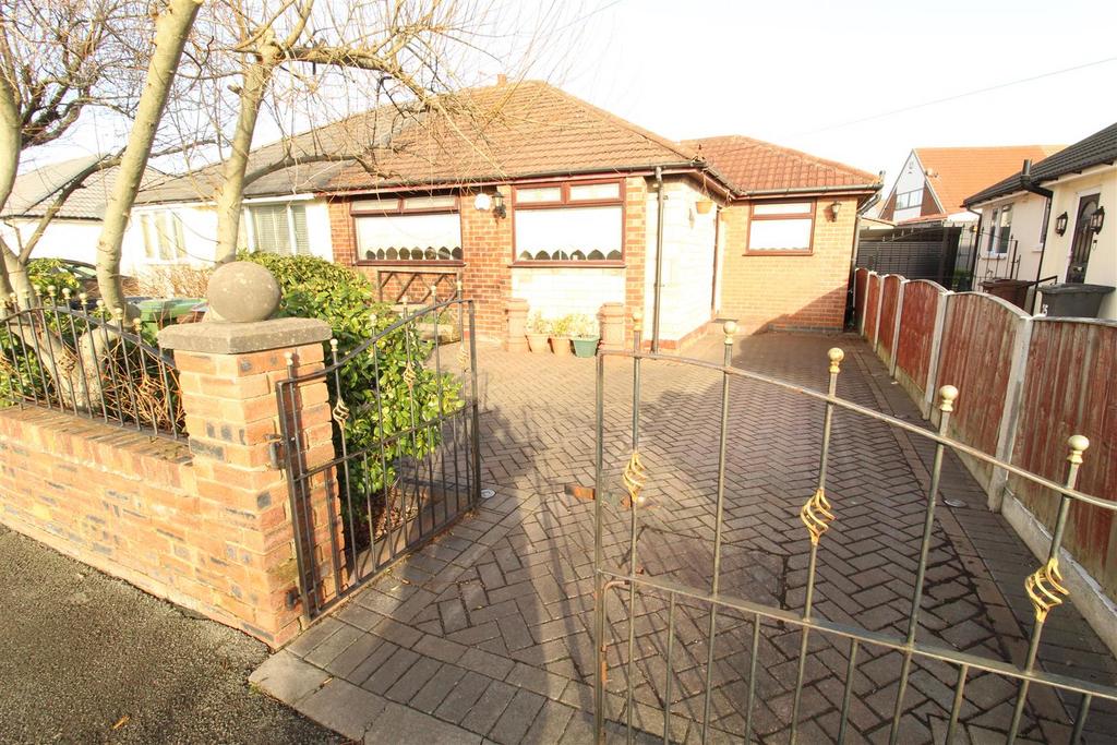 Beech Avenue, Liverpool L31 2 bed semidetached bungalow £185,000