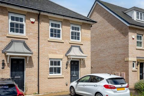 2 bedroom townhouse for sale, Farro Drive, Rawcliffe, York