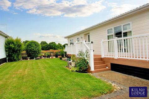 2 bedroom park home for sale, Elm Farm Country Park, Frinton Road, Thorpe-Le-Soken, Clacton-On-Sea