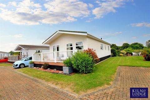 2 bedroom park home for sale, Elm Farm Country Park, Frinton Road, Thorpe-Le-Soken, Clacton-On-Sea