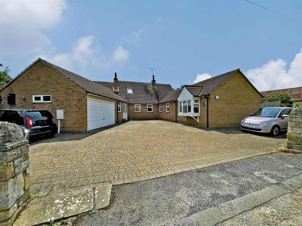 High Street, Carlby 4 bed detached bungalow for sale £589,950