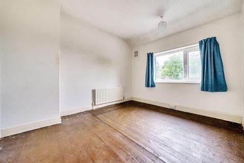 6 Birfed Crescent, Leeds, LS4 2QF