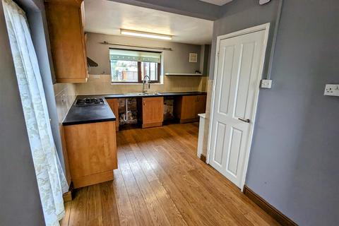 231 Cedar Road, Nuneaton, CV10 9DG