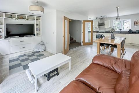 3 bedroom end of terrace house for sale, Penryn