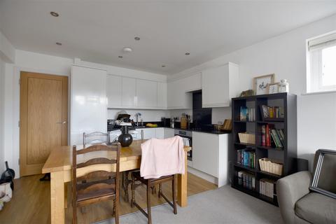 1 bedroom apartment to rent, 24 West Road, Reigate