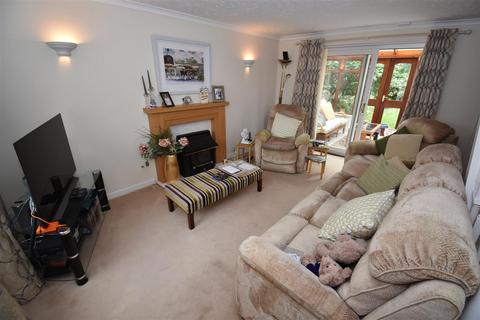 3 bedroom detached house for sale - Tackford Close, Castle Bromwich, Birmingham