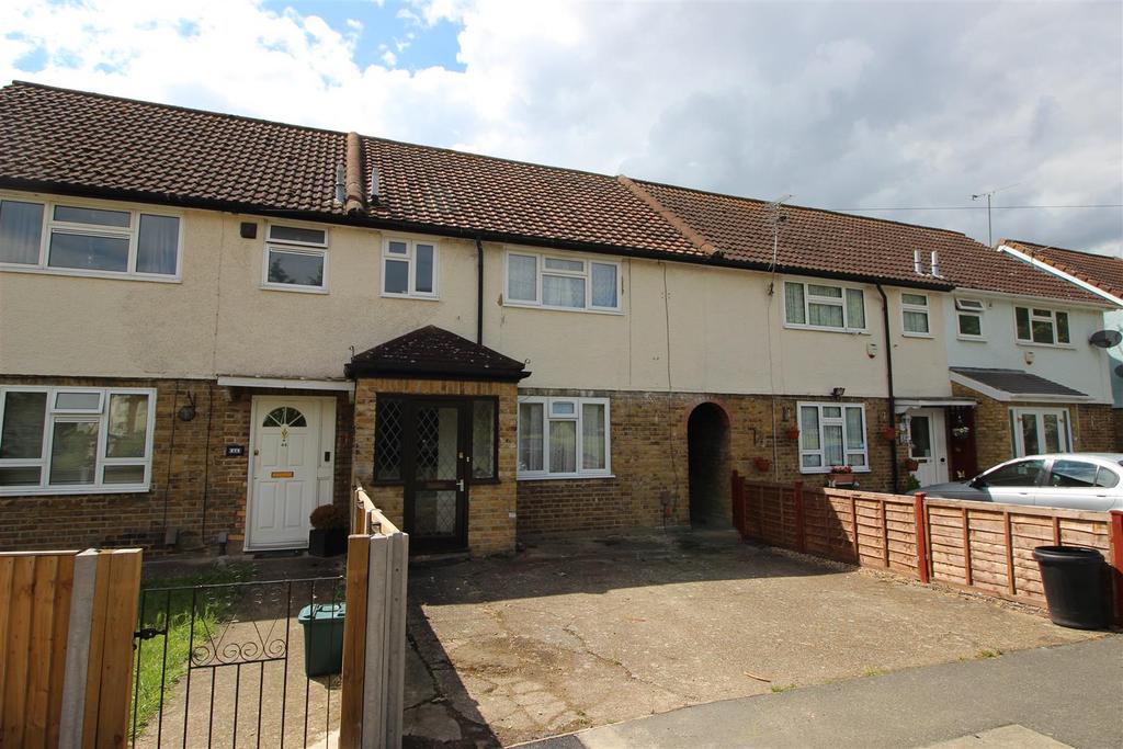Frays Waye, Uxbridge 4 bed terraced house £2,100 pcm (£485 pw)