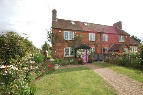 2 bedroom semi-detached house for sale - Shearmans, Three Households, Chalfont St Giles, Buckinghamshire, HP8