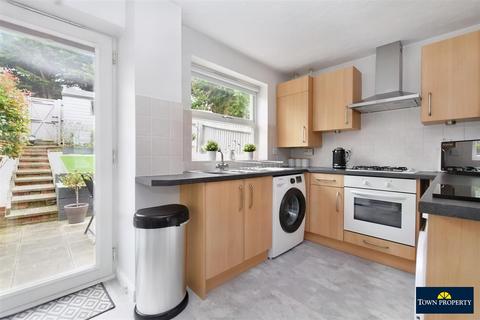 19 Beechfield Close, Stone Cross, Pevensey, BN24 5FH