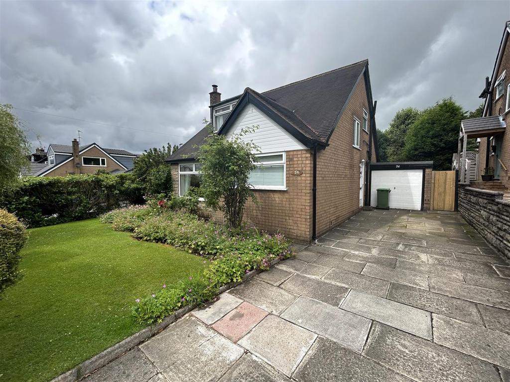Belmont Avenue, Springhead, Oldham 3 bed detached house for sale £330,000