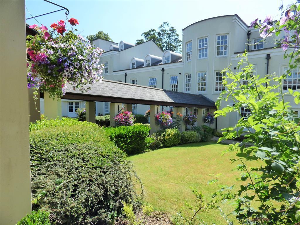 St Marys Manor North Bar Within... 1 bed apartment £850 pcm (£196 pw)