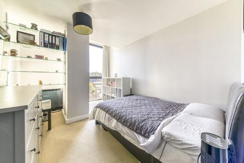 2 bedroom apartment for sale, Masons Avenue, Croydon, CR0
