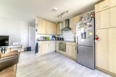 2 bedroom apartment for sale, Masons Avenue, Croydon, CR0