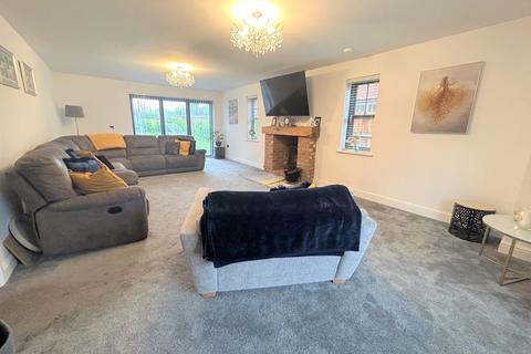 8 Wooding Close, Houghton Conquest, Bedford, MK45 3QL