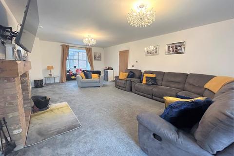8 Wooding Close, Houghton Conquest, Bedford, MK45 3QL