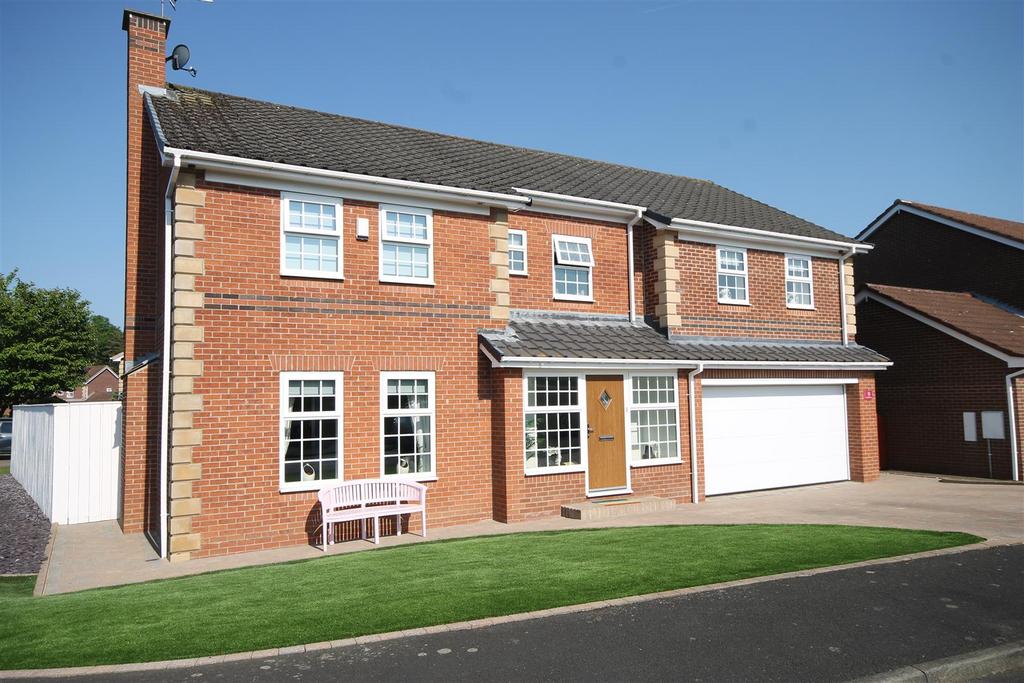 Paddock Hill, Ponteland, Newcastle Upon Tyne, Northumberland 4 bed