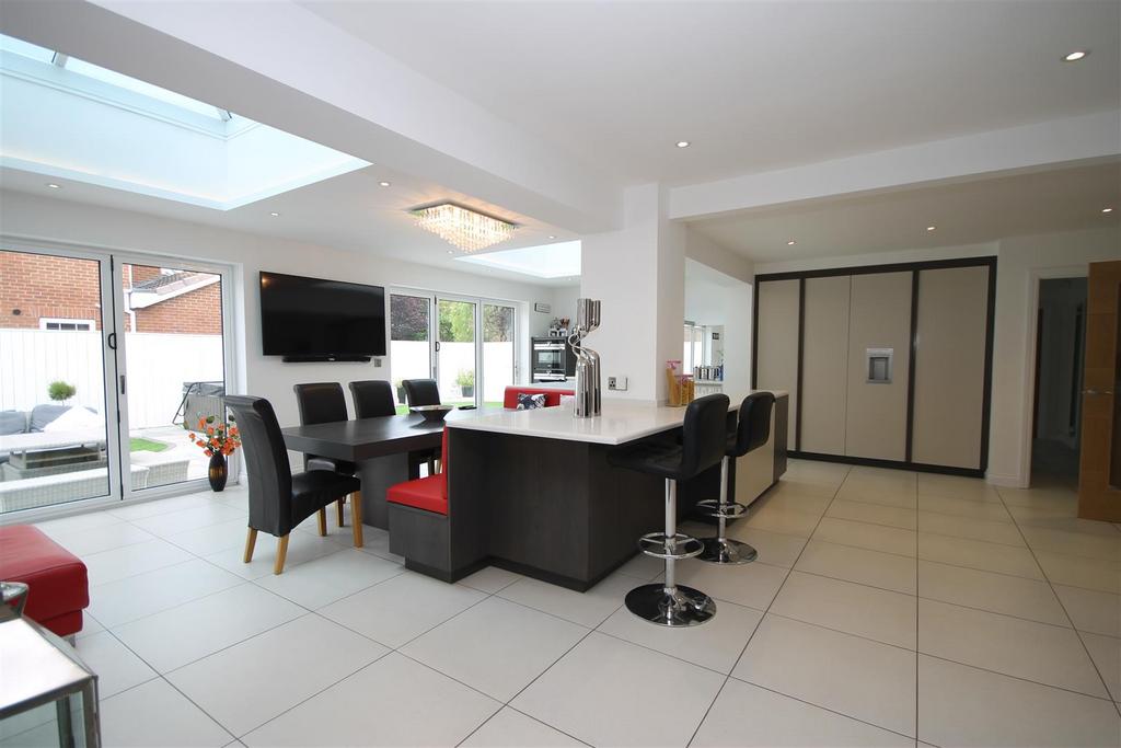 Paddock Hill, Ponteland, Newcastle... 4 bed detached house £695,000