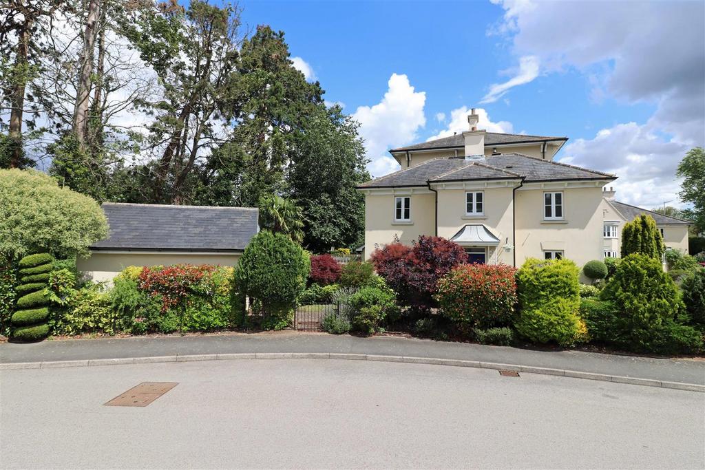 Campriano Drive, Warwick 3 bed house for sale £450,000