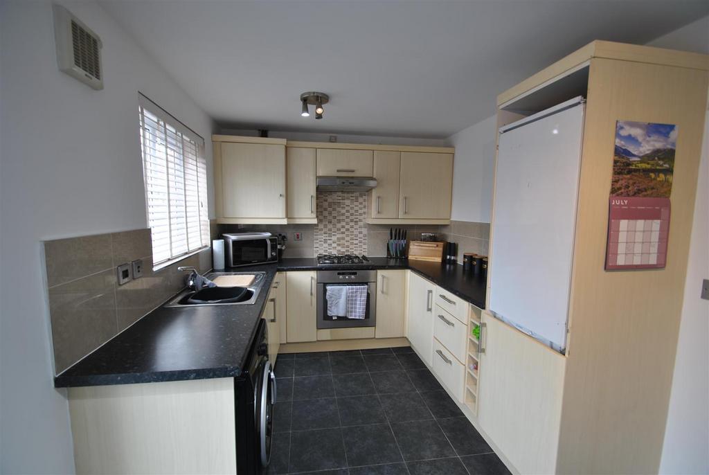 Dining kitchen