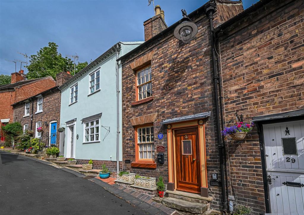 Dracups Cottage, 30 Railway Street, Bridgnorth 2 bed cottage for sale