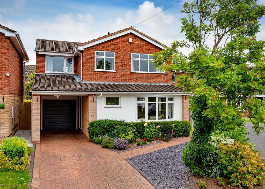 9 Windsor Road, Pattingham 4 bed detached house for sale £425,000
