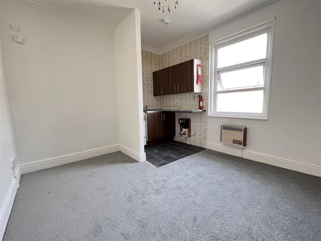 23 Osborne Road, Blackpool 1 bed property to rent £395 pcm (£91 pw)