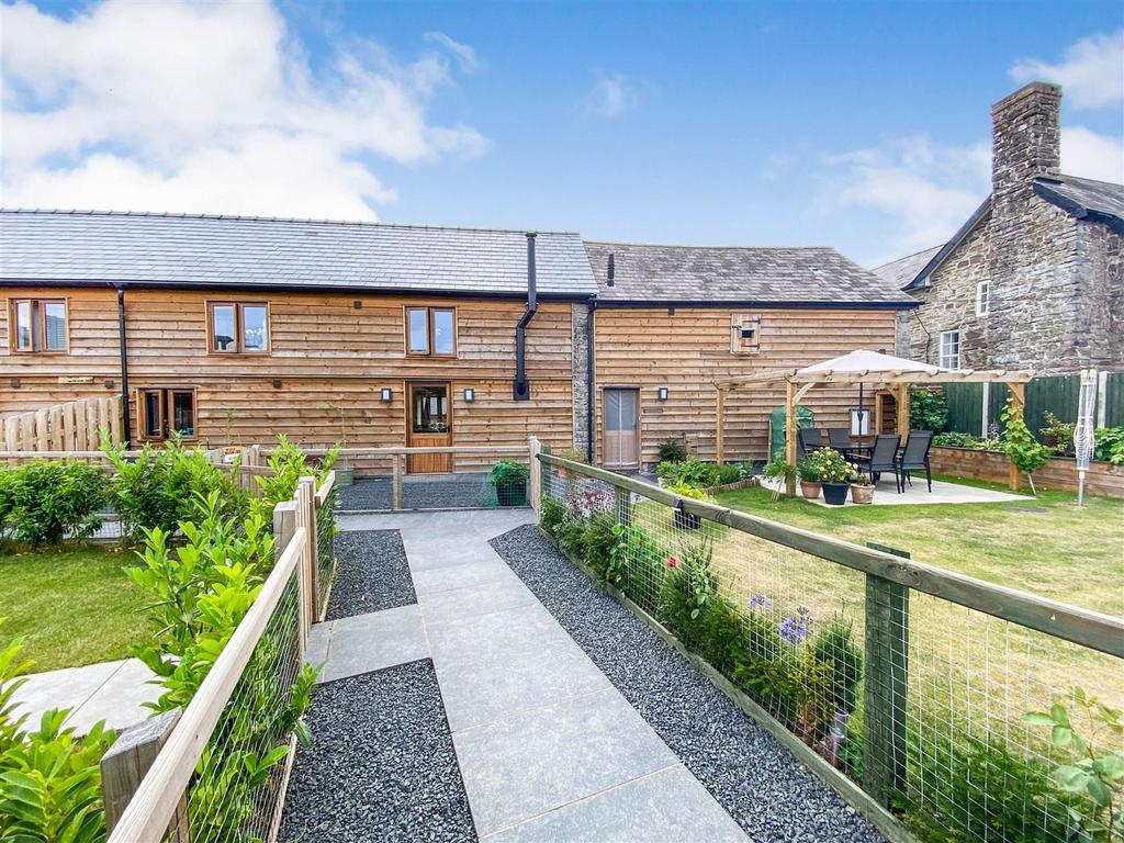 Guilden Down, Clun, Craven Arms 3 bed barn conversion for sale £420,000