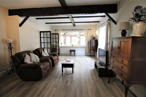 120 Meadow Walk, Epsom, KT19 0BA