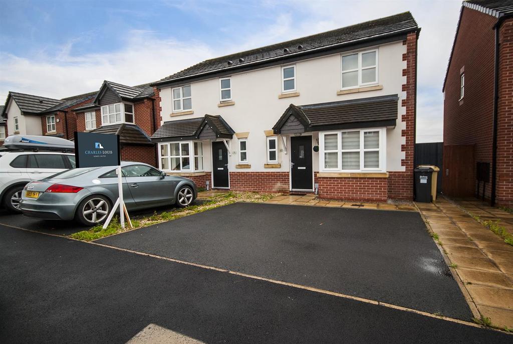 Cotton Meadows, Bolton 3 bed house £1,150 pcm (£265 pw)