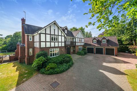 Doyle House Derby Road, Haslemere, GU27 1BP